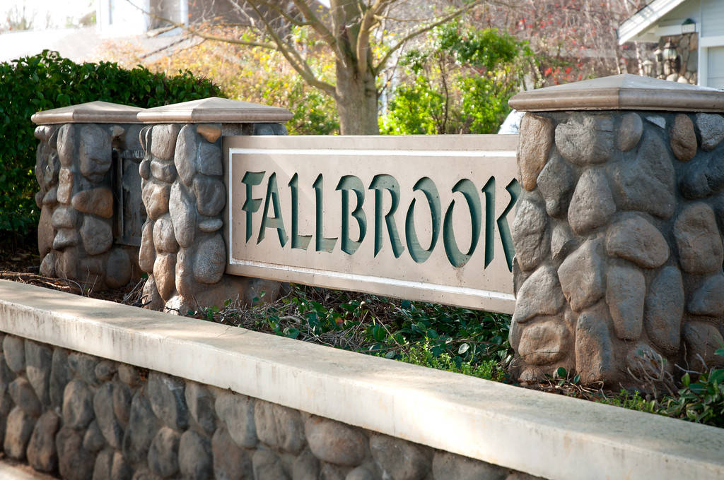 Fallbrook Neighborhood in Elk Grove CA